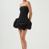 Must Mini Kleit Rüüditud Mulliga