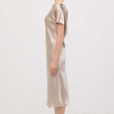 Asümmeetriline satiinist drapeeritud midi kleit