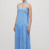 Midi Kleid Sügava Ees ja Rüüsäärtega