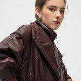 Vöökohtadega nahktagi pruunis