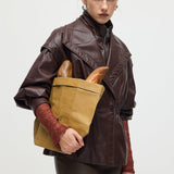 Vöökohtadega nahktagi pruunis