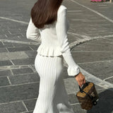 Volangidega flared trikoomeel