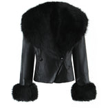 Karvase äärega ülikond