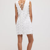 Stiilne 3D lillemustriga mini kleit