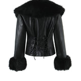 Karvase äärega ülikond