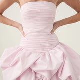 Roosa Mini Kleid mit Kortsitud Bubl-Ärmeln