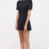 Mini Kleid Lühikeste Varrukatega ja Perlise Seljaga