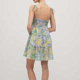 Mini Kleid mit Lilleline Muster und Smock-Details