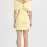 Mini kleit lipsuga, õlgadelt langev