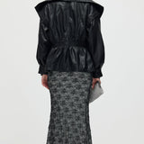 Vöödiga Lõikega Nahktagi Mustas