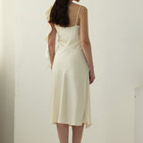 Satiinist Rikkalik Midi Libisev Kleid
