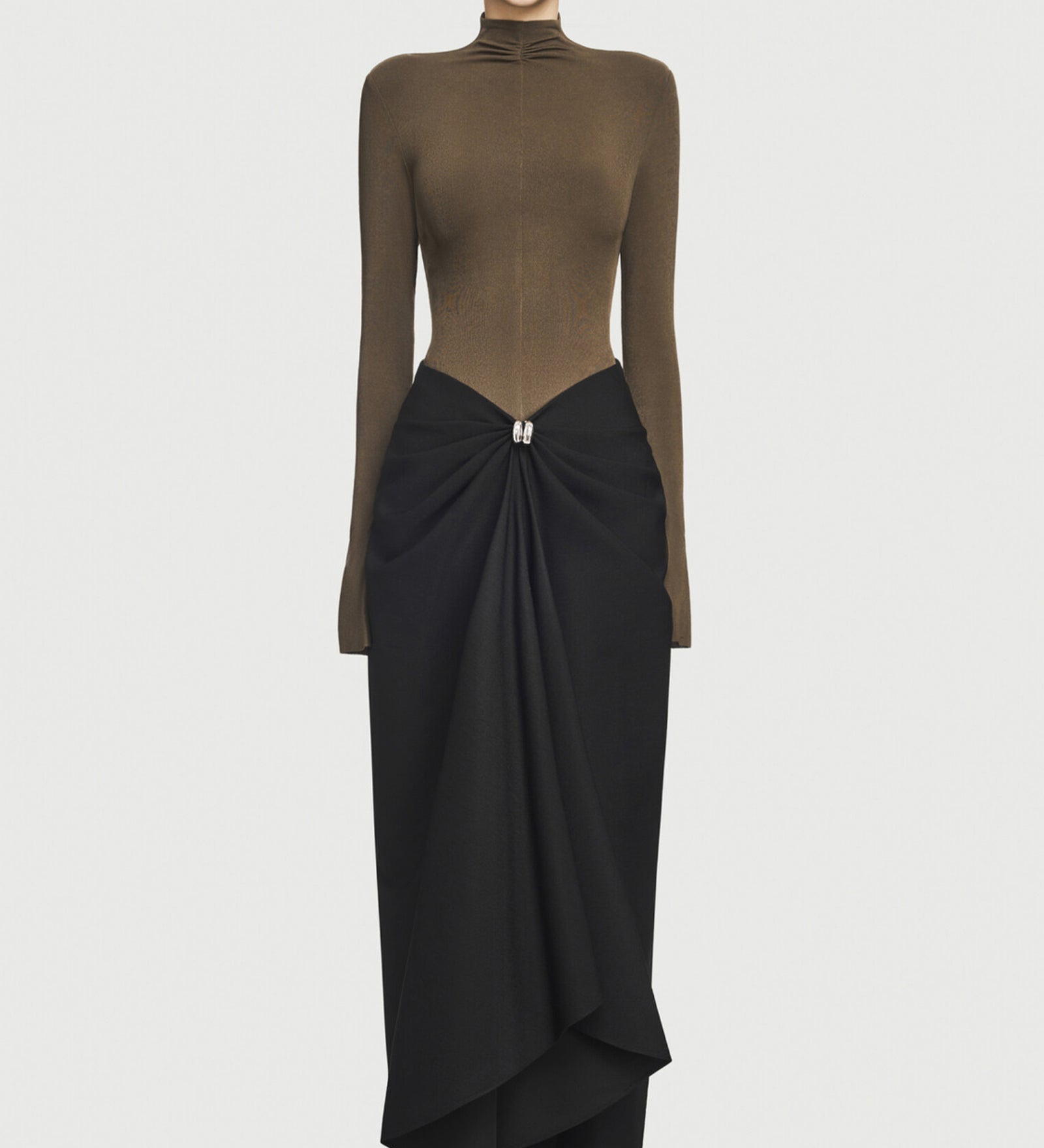 Asümmeetriline Plisseeritud Maxi Kleit