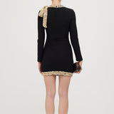 Mini Kleid mit Glänzender Schleife