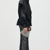 Vöödiga Lõikega Nahktagi Mustas