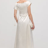 Asümmeetriline lühikeste varrukatega satiinist midi kleit