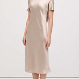 Asümmeetriline satiinist drapeeritud midi kleit