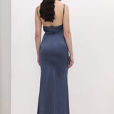 Verführerisches Cowl-Back Maxikleid