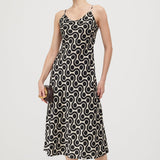 Valge Geomeetrilise Mustriga Midi Kleid