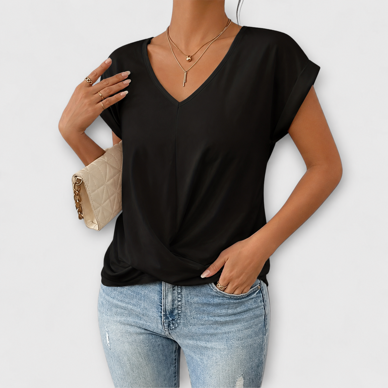 Carlinda | Elegantne V-kaelusega Topp