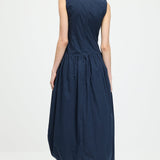 Üksikasjalik Ümar Kaelus Varrukateta Midi Kleit