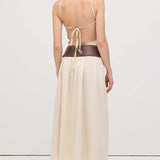 Vööga Midi Kleit Lõhikuga Õlavarreteta