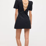 Mini Kleid Lühikeste Varrukatega ja Perlise Seljaga