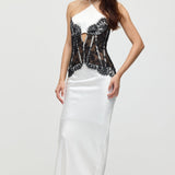 Satiinist ja pitsist korsett midi kleit valges