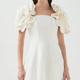 Valge mini kleit kardetud lillevarrukatega