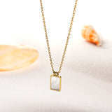 Essence Pearl Necklace