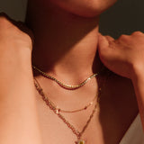 Elegant Klastri Shimmering Necklace