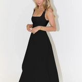 Aurora – Elegantne must midi-kleit