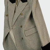 Kahekordse Nööbiga Sakk