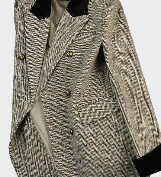 Kahekordse Nööbiga Sakk