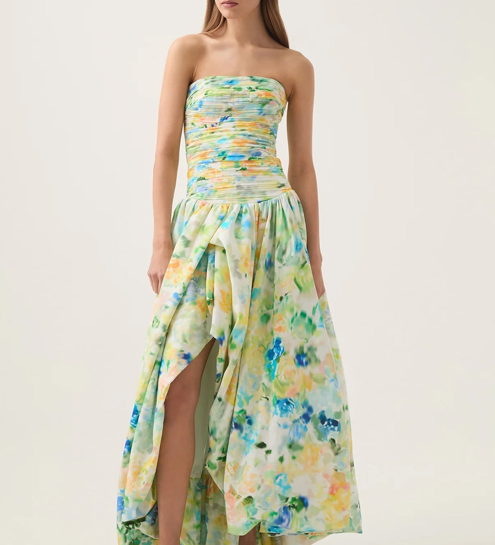 Varrukateta Rikkalik Drapeeritud Maxi Kleit Avatud Seljaga