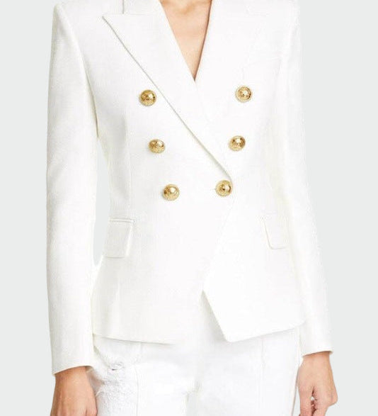 Klassikalise lõikega särk