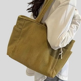 Tilda - Uus kott köitva detailiga